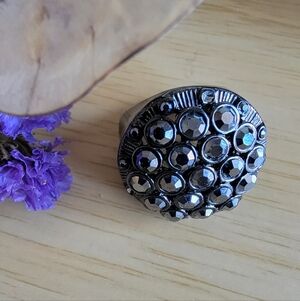 PREMIER DESIGNS Hematite Gemstones Statement Ring. Size 8.